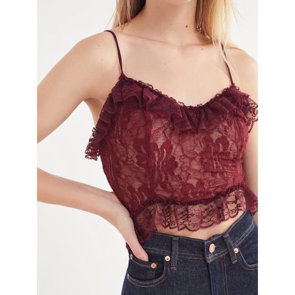 Urban Outfitters Maroon Lace Cropped Cami - Picture 3 of 4